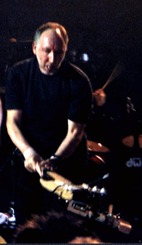 Pete Townshend guitar smash Jan 2003