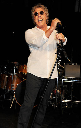 Roger Daltrey Queen AIDS benefit 2013