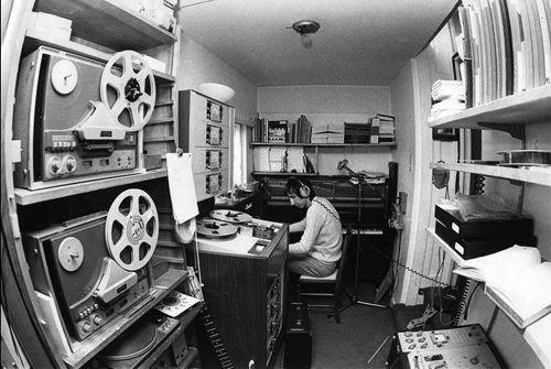 70-03 Pete Studio 03