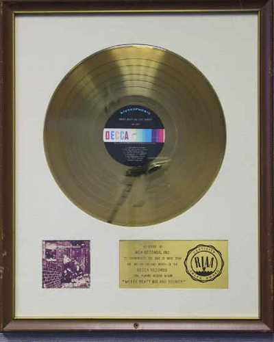 Meaty Beaty Big and Bouncy Gold award